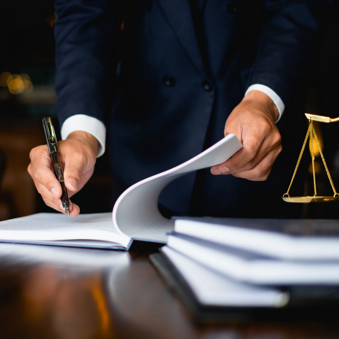 The Benefits of Hiring a Bilingual Lawyer in Panama